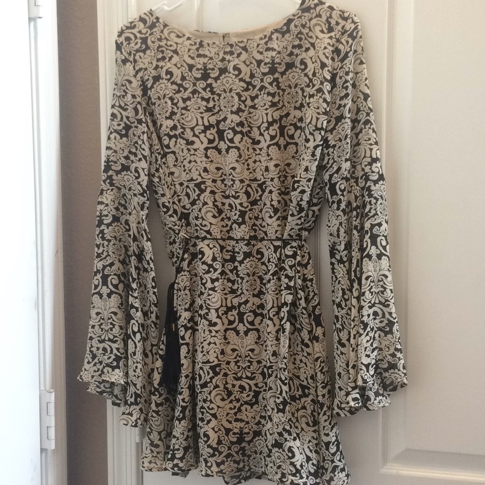 FINAL MARKDOWN Ladies ark and company boho style dress small